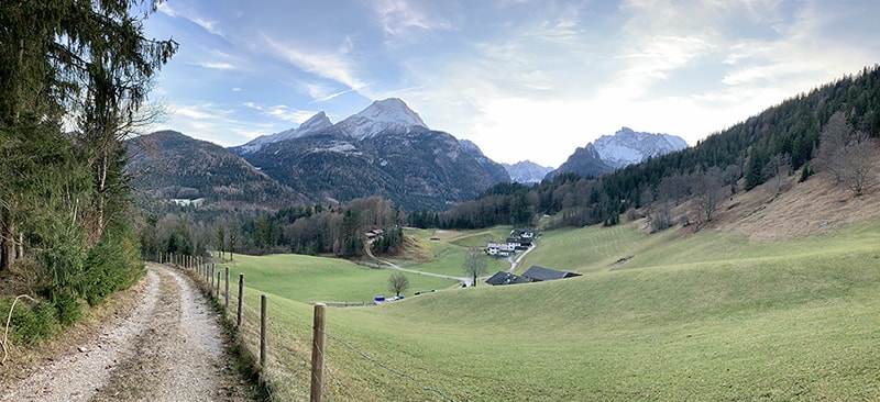 Fantastisch uitzicht met Haus Oberlantal in het dal