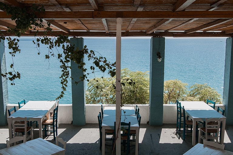 Tavern vlakbij Psili Ammos, Samos, Griekenland