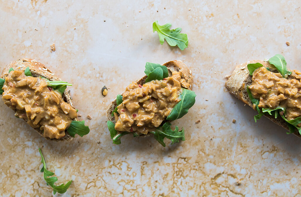 Vegan kip saté voor bij de borrel of lunch