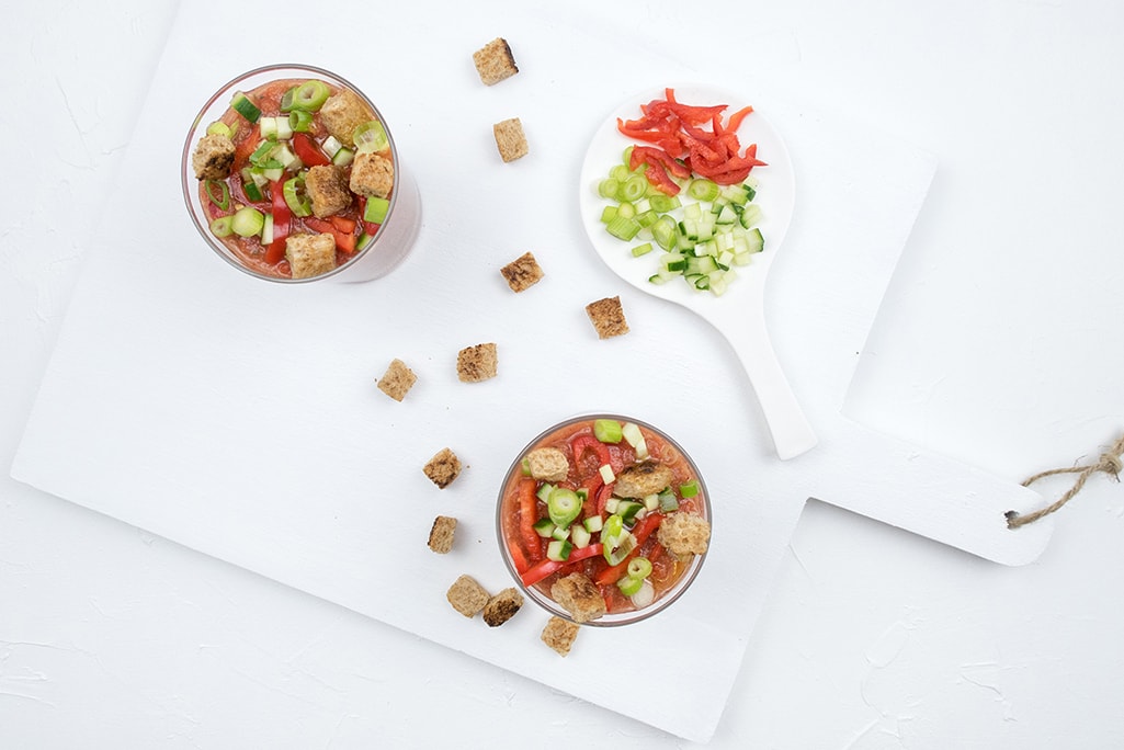 Gazpacho soep met volkoren croutons