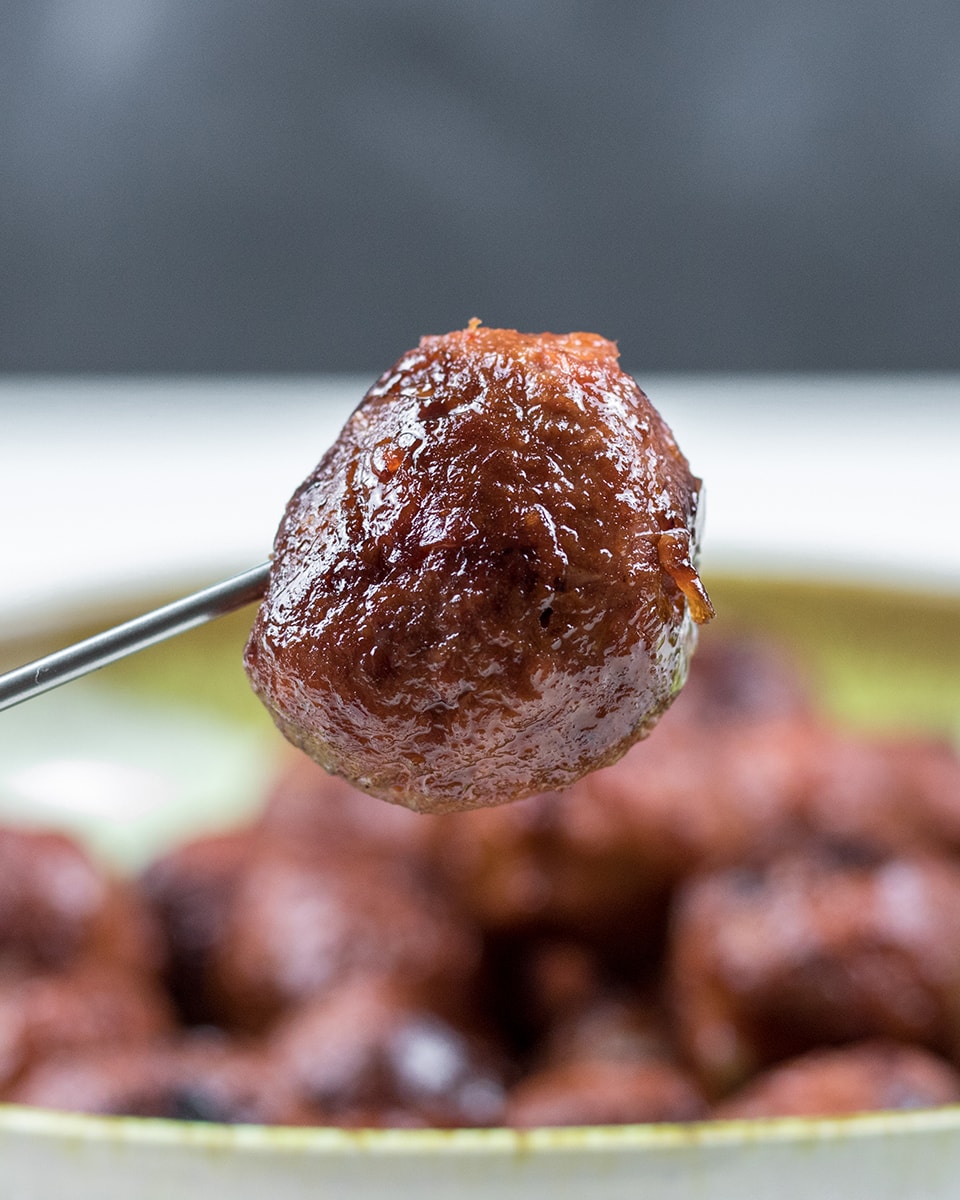 Vegan gehaktballetjes van Naturli plant gehakt, sambal en ketjap
