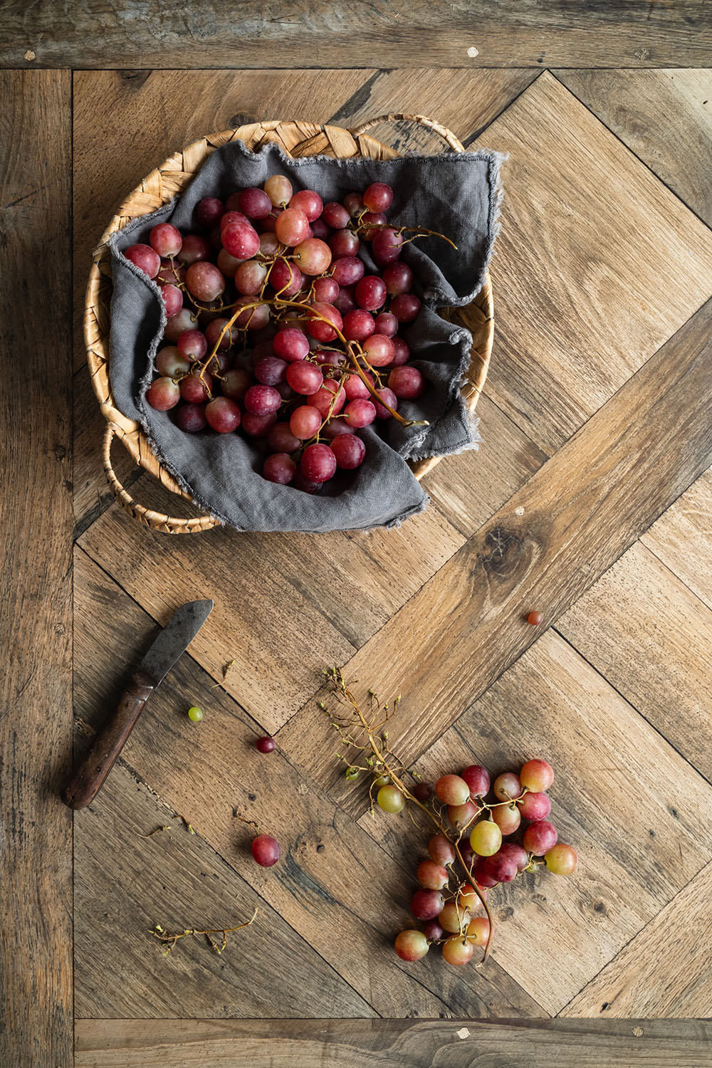 Houten fotografie backdrop ‘bourbon table’ is een vierkant design