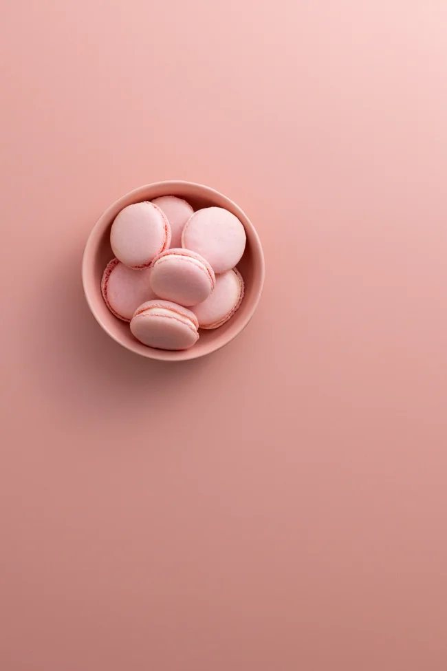 Effen blush fotografie achtergrond voor beauty & cosmetica flatlays